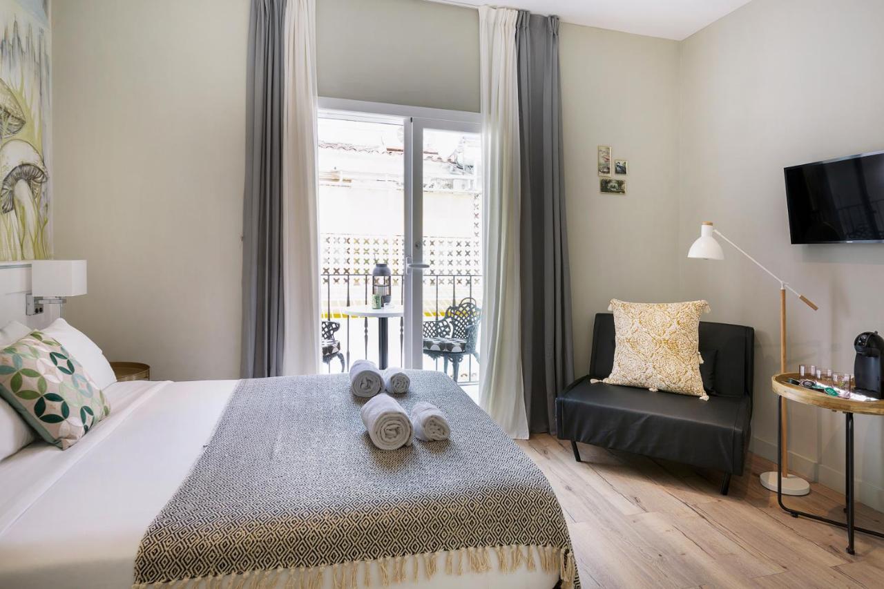 Sitgesnextdoor Bed & Breakfast ภายนอก รูปภาพ
