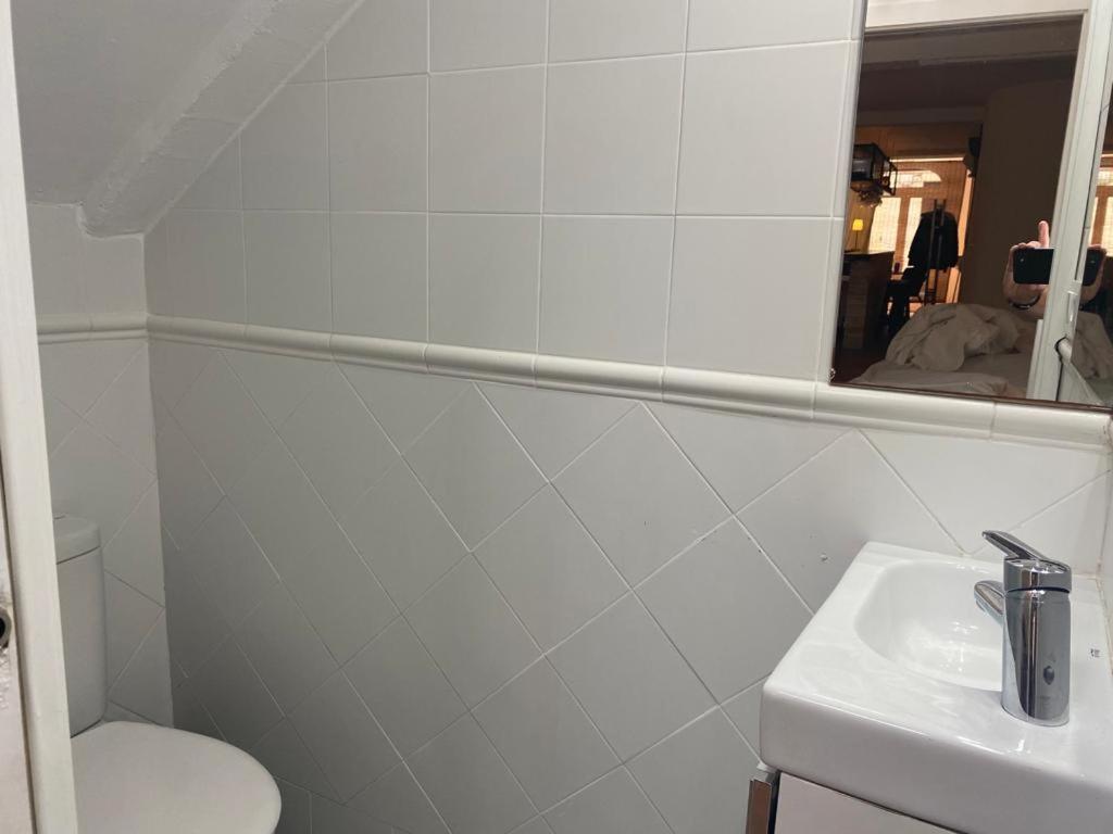 Sitgesnextdoor Bed & Breakfast ภายนอก รูปภาพ